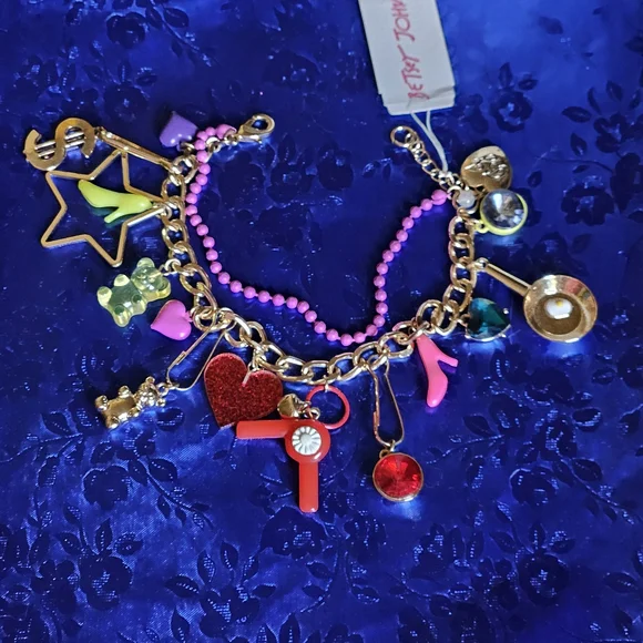 🍳👠100% Betsey Earrings & Bracelet SET RARE Skeleton Egg Blow Dryer NWT & NWOT - Picture 2 of 13